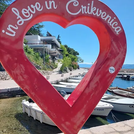 Helles Nur 430 Meter Zum Mit Meerblick, Garage, Waschmaschine Apartment Crikvenica